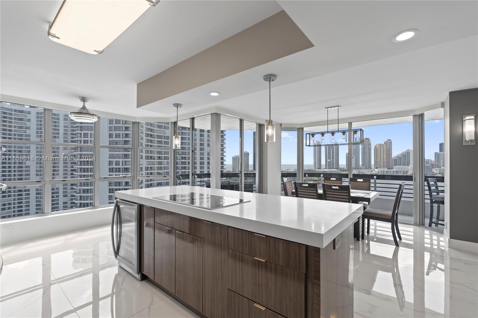 3600 Mystic Pointe Dr LPH13, Aventura, Florida 33180, 2 Bedrooms Bedrooms, ,2 BathroomsBathrooms,Residential,For Sale,3600 Mystic Pointe Dr LPH13,A11559618