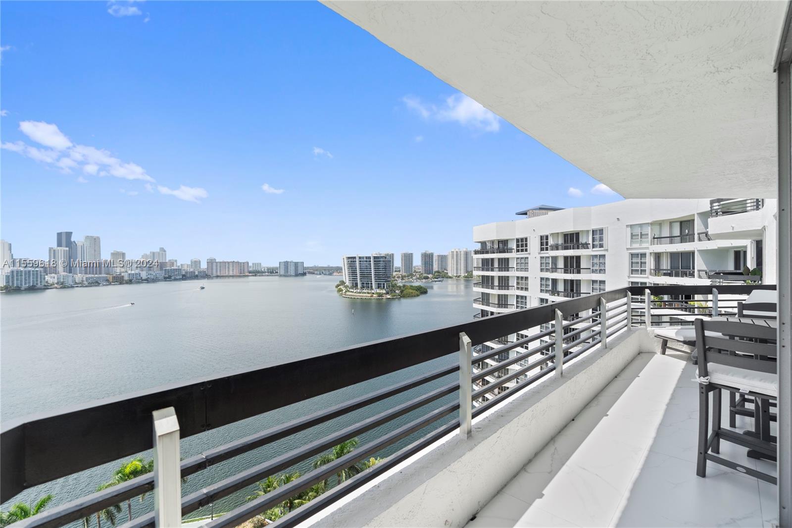 3600 Mystic Pointe Dr LPH13, Aventura, Florida 33180, 2 Bedrooms Bedrooms, ,2 BathroomsBathrooms,Residential,For Sale,3600 Mystic Pointe Dr LPH13,A11559618