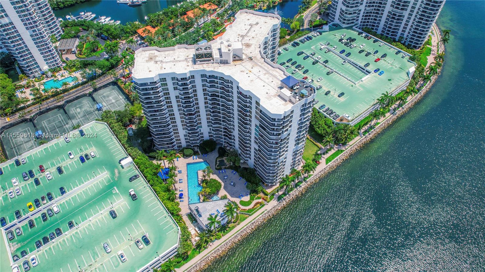 3600 Mystic Pointe Dr LPH13, Aventura, Florida 33180, 2 Bedrooms Bedrooms, ,2 BathroomsBathrooms,Residential,For Sale,3600 Mystic Pointe Dr LPH13,A11559618