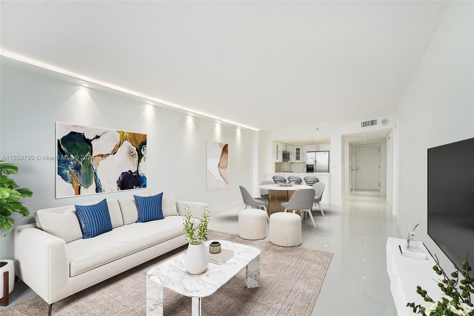 2555 Collins Ave 807, Miami Beach, Florida 33140, 1 Bedroom Bedrooms, ,2 BathroomsBathrooms,Residential,For Sale,2555 Collins Ave 807,A11559799