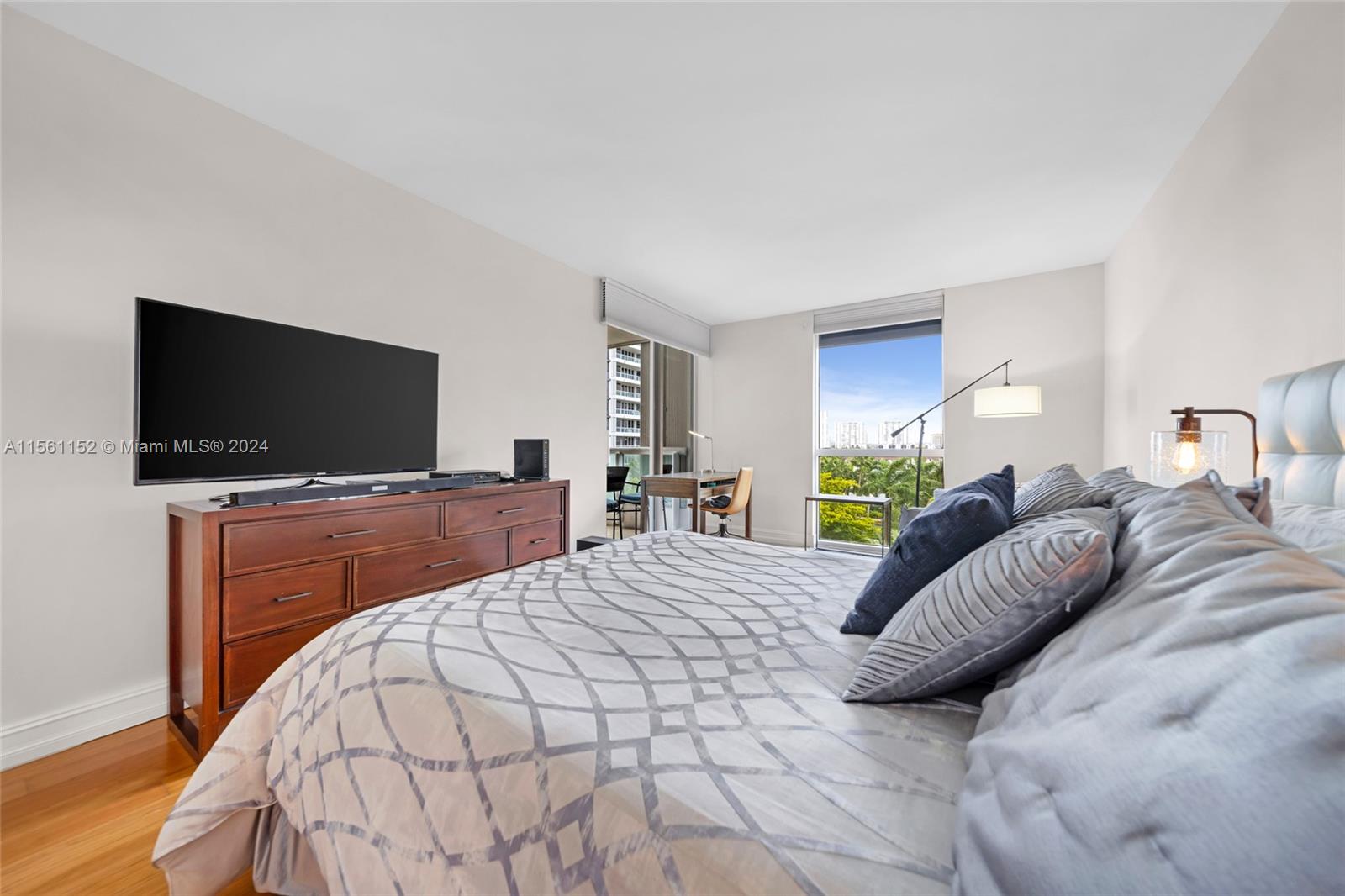 21205 Yacht Club Dr 703, Aventura, Florida 33180, 3 Bedrooms Bedrooms, ,2 BathroomsBathrooms,Residential,For Sale,21205 Yacht Club Dr 703,A11561152