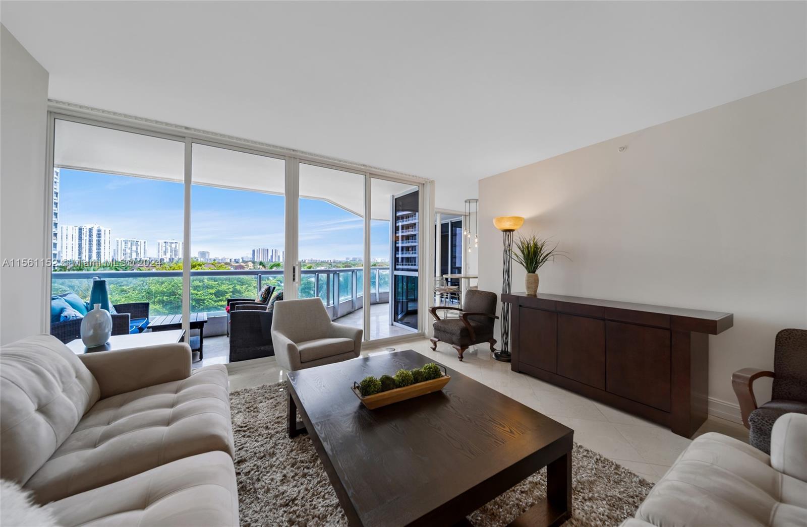 21205 Yacht Club Dr 703, Aventura, Florida 33180, 3 Bedrooms Bedrooms, ,2 BathroomsBathrooms,Residential,For Sale,21205 Yacht Club Dr 703,A11561152