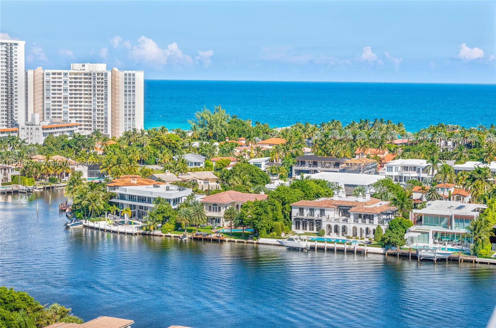 21205 Yacht Club Dr 703, Aventura, Florida 33180, 3 Bedrooms Bedrooms, ,2 BathroomsBathrooms,Residential,For Sale,21205 Yacht Club Dr 703,A11561152