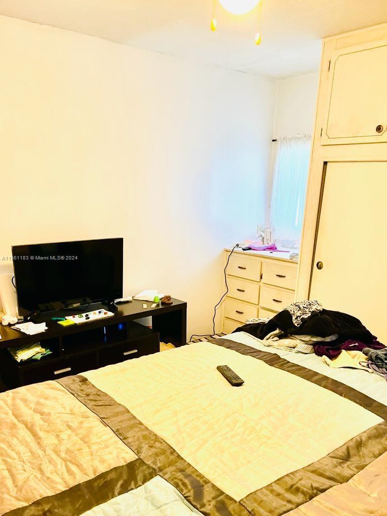 3229 S Florida st, Hollywood, Florida 33021, 3 Bedrooms Bedrooms, ,3 BathroomsBathrooms,Residential,For Sale,3229 S Florida st,A11561183