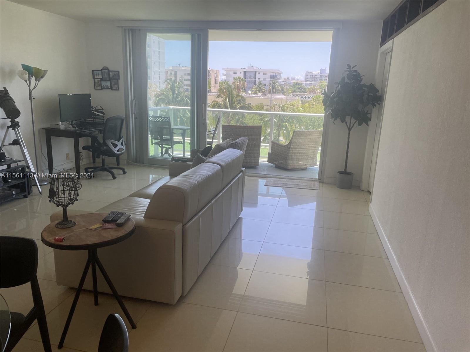 1000 West Ave 330, Miami Beach, Florida 33139, 1 Bedroom Bedrooms, ,1 BathroomBathrooms,Residential,For Sale,1000 West Ave 330,A11561143