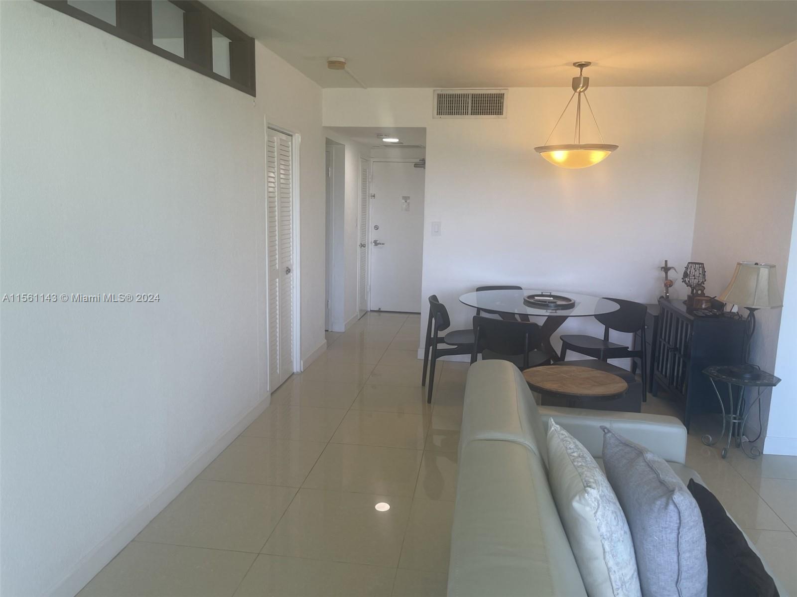 1000 West Ave 330, Miami Beach, Florida 33139, 1 Bedroom Bedrooms, ,1 BathroomBathrooms,Residential,For Sale,1000 West Ave 330,A11561143