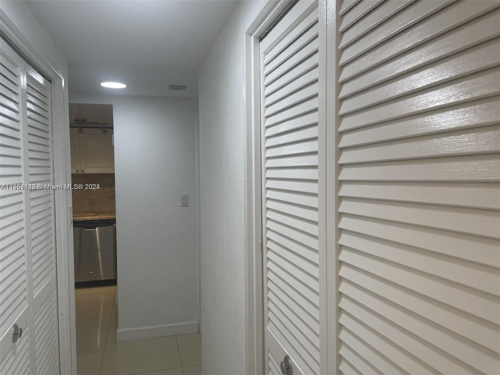 1000 West Ave 330, Miami Beach, Florida 33139, 1 Bedroom Bedrooms, ,1 BathroomBathrooms,Residential,For Sale,1000 West Ave 330,A11561143
