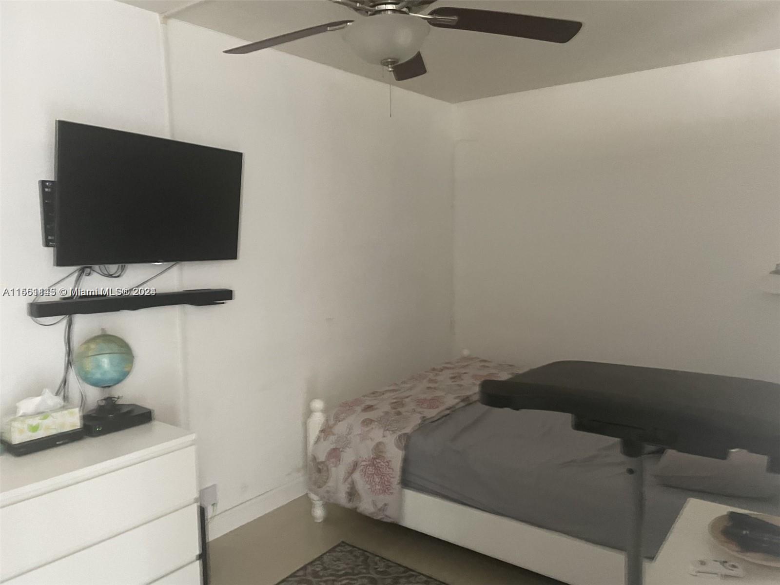 1000 West Ave 330, Miami Beach, Florida 33139, 1 Bedroom Bedrooms, ,1 BathroomBathrooms,Residential,For Sale,1000 West Ave 330,A11561143