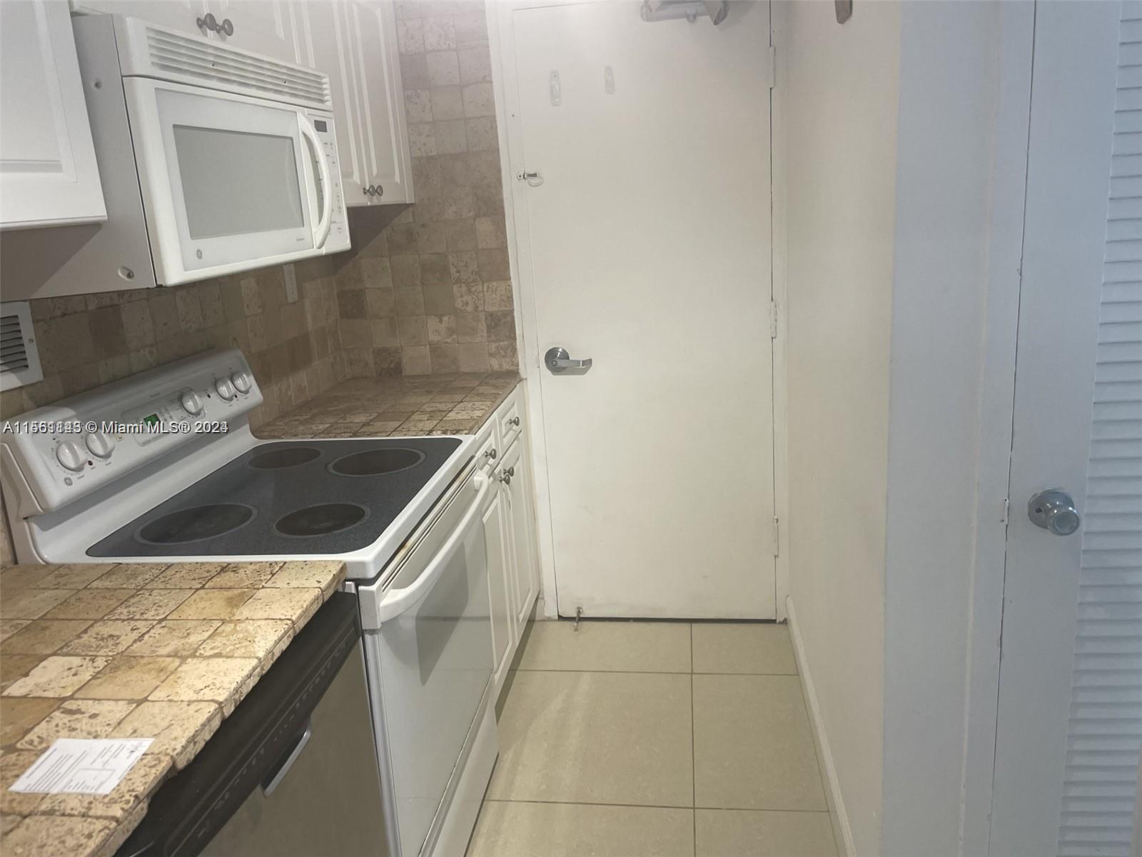 1000 West Ave 330, Miami Beach, Florida 33139, 1 Bedroom Bedrooms, ,1 BathroomBathrooms,Residential,For Sale,1000 West Ave 330,A11561143