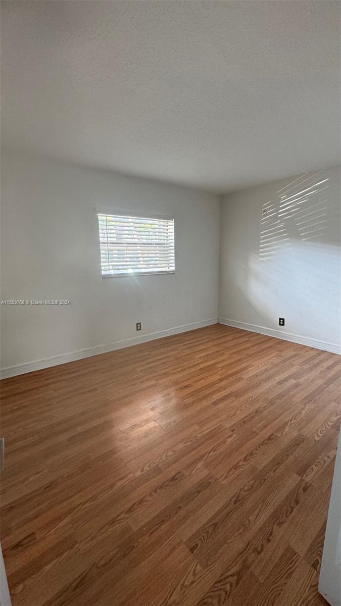4061 N Dixie Hwy 6, Oakland Park, Florida 33334, 2 Bedrooms Bedrooms, ,1 BathroomBathrooms,Residentiallease,For Rent,4061 N Dixie Hwy 6,A11559768