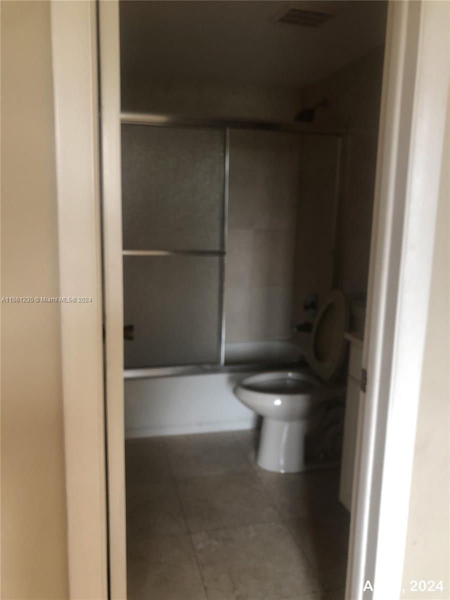 2318 NE 7th St 34, Hallandale Beach, Florida 33009, 2 Bedrooms Bedrooms, ,2 BathroomsBathrooms,Residential,For Sale,2318 NE 7th St 34,A11561230