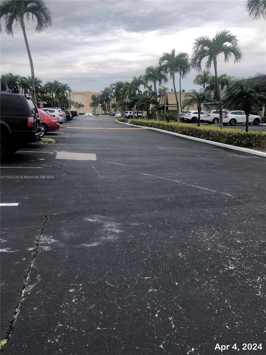 2318 NE 7th St 34, Hallandale Beach, Florida 33009, 2 Bedrooms Bedrooms, ,2 BathroomsBathrooms,Residential,For Sale,2318 NE 7th St 34,A11561230