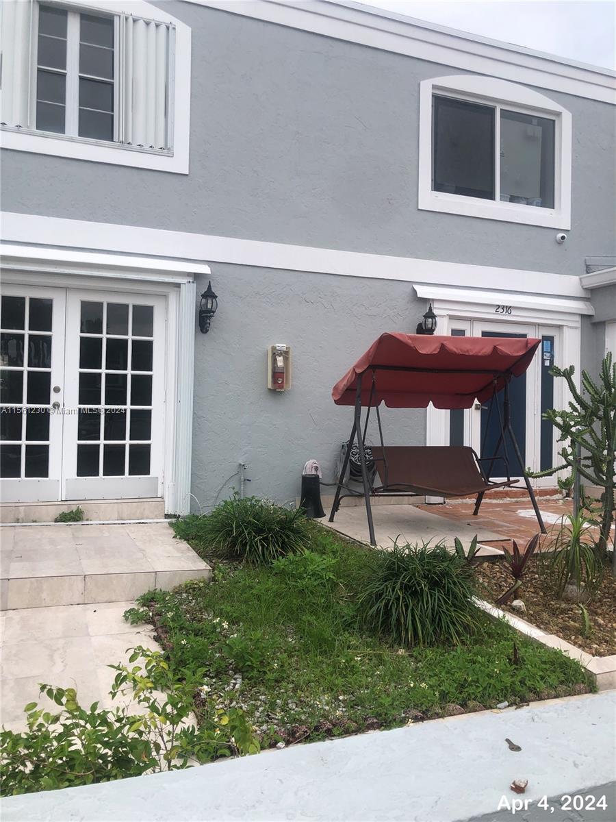 2318 NE 7th St 34, Hallandale Beach, Florida 33009, 2 Bedrooms Bedrooms, ,2 BathroomsBathrooms,Residential,For Sale,2318 NE 7th St 34,A11561230