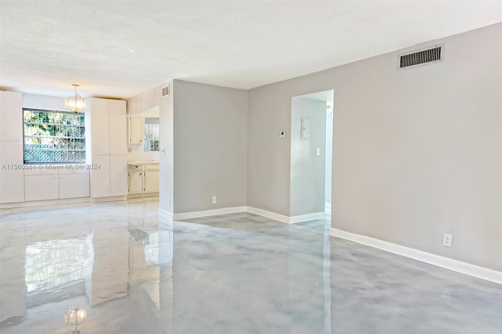1825 Cleveland St 3, Hollywood, Florida 33020, 2 Bedrooms Bedrooms, ,1 BathroomBathrooms,Residential,For Sale,1825 Cleveland St 3,A11560551