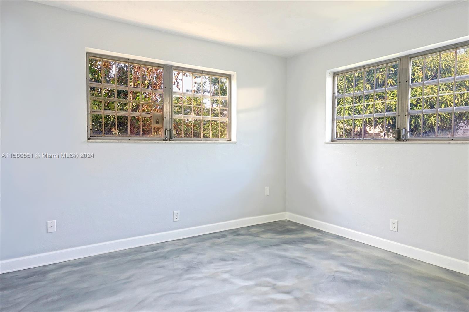 1825 Cleveland St 3, Hollywood, Florida 33020, 2 Bedrooms Bedrooms, ,1 BathroomBathrooms,Residential,For Sale,1825 Cleveland St 3,A11560551