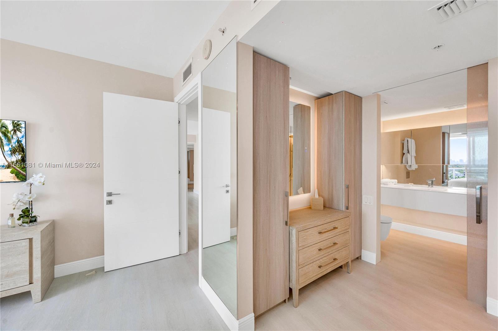 Miami Beach, Florida 33141, 3 Bedrooms Bedrooms, ,2 BathroomsBathrooms,Residentiallease,For Rent,A11561081