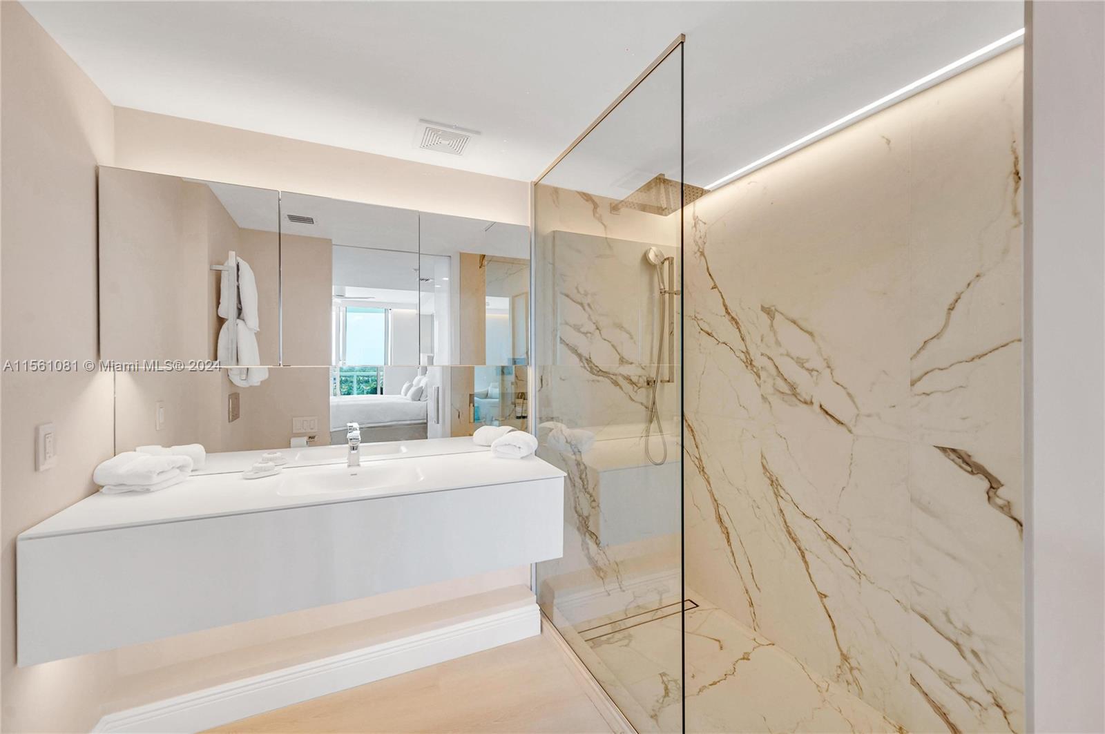 Miami Beach, Florida 33141, 3 Bedrooms Bedrooms, ,2 BathroomsBathrooms,Residentiallease,For Rent,A11561081