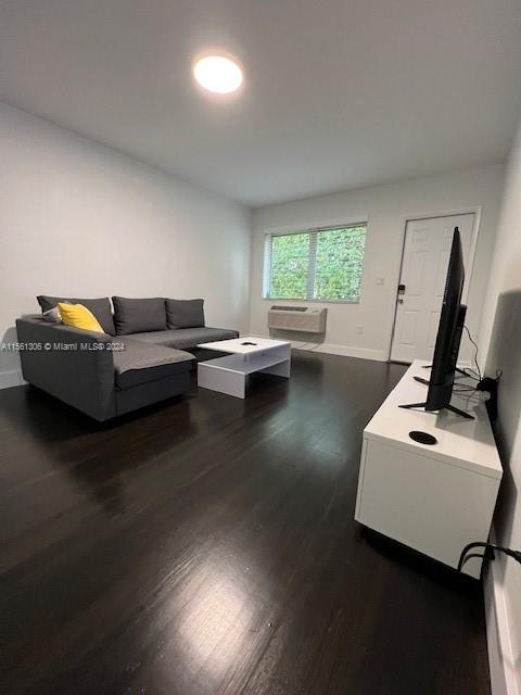 620 Jefferson Ave 2, Miami Beach, Florida 33139, 1 Bedroom Bedrooms, ,1 BathroomBathrooms,Residentiallease,For Rent,620 Jefferson Ave 2,A11561306
