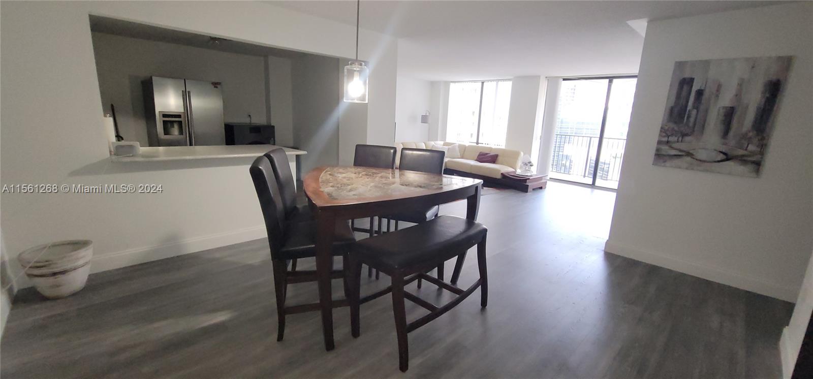 1450 BRICKELL BAY DRIVE 1515, Miami, Florida 33131-3651, 2 Bedrooms Bedrooms, ,2 BathroomsBathrooms,Residential,For Sale,1450 BRICKELL BAY DRIVE 1515,A11561268