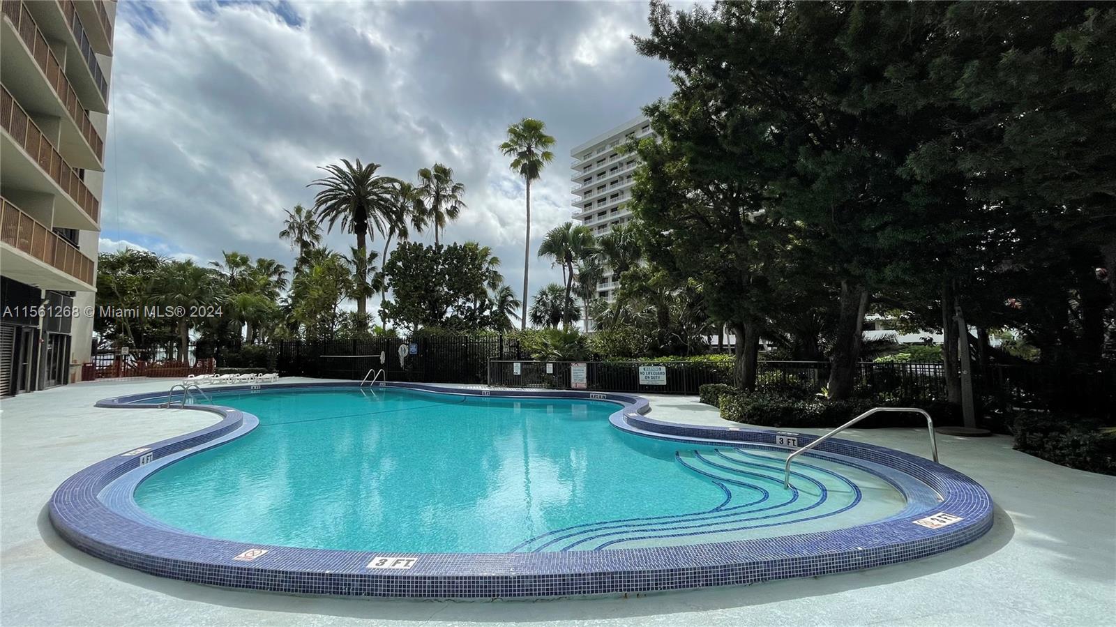 1450 BRICKELL BAY DRIVE 1515, Miami, Florida 33131-3651, 2 Bedrooms Bedrooms, ,2 BathroomsBathrooms,Residential,For Sale,1450 BRICKELL BAY DRIVE 1515,A11561268