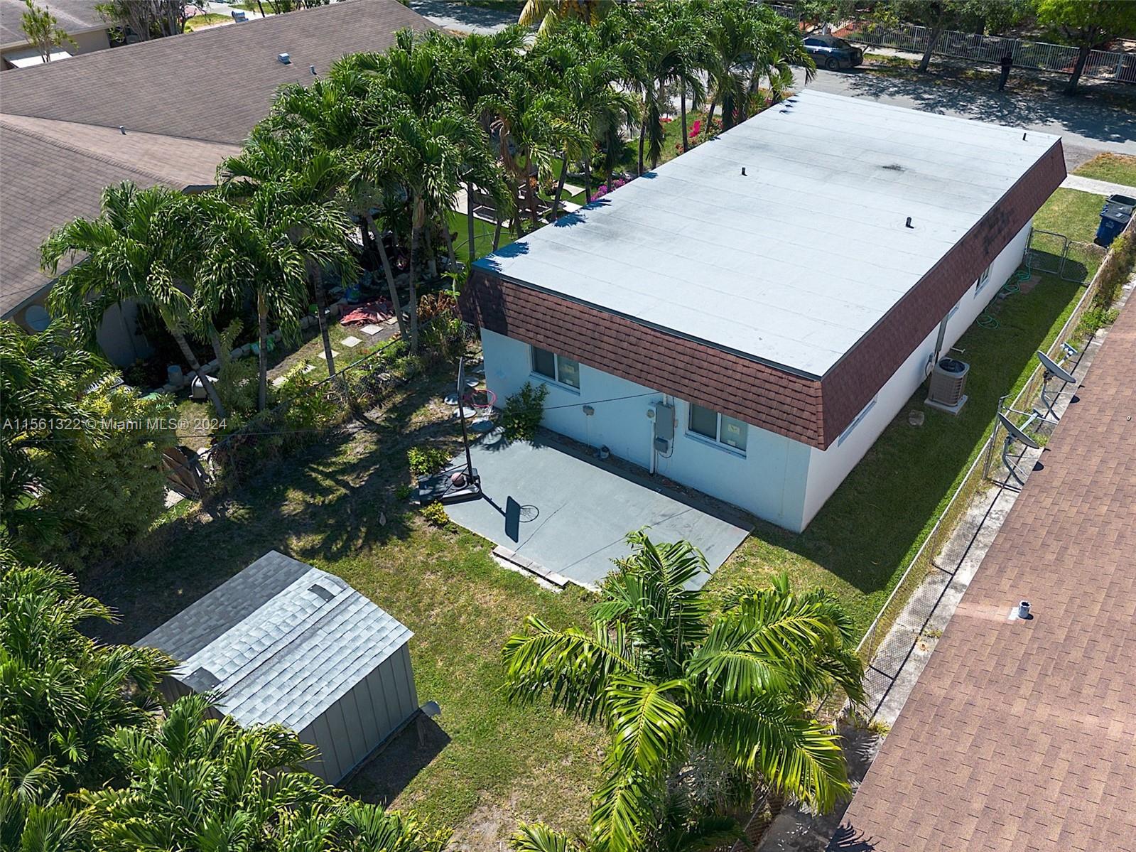 715 NE 4th Ct, Hallandale Beach, Florida 33009, 2 Bedrooms Bedrooms, ,2 BathroomsBathrooms,Residential,For Sale,715 NE 4th Ct,A11561322