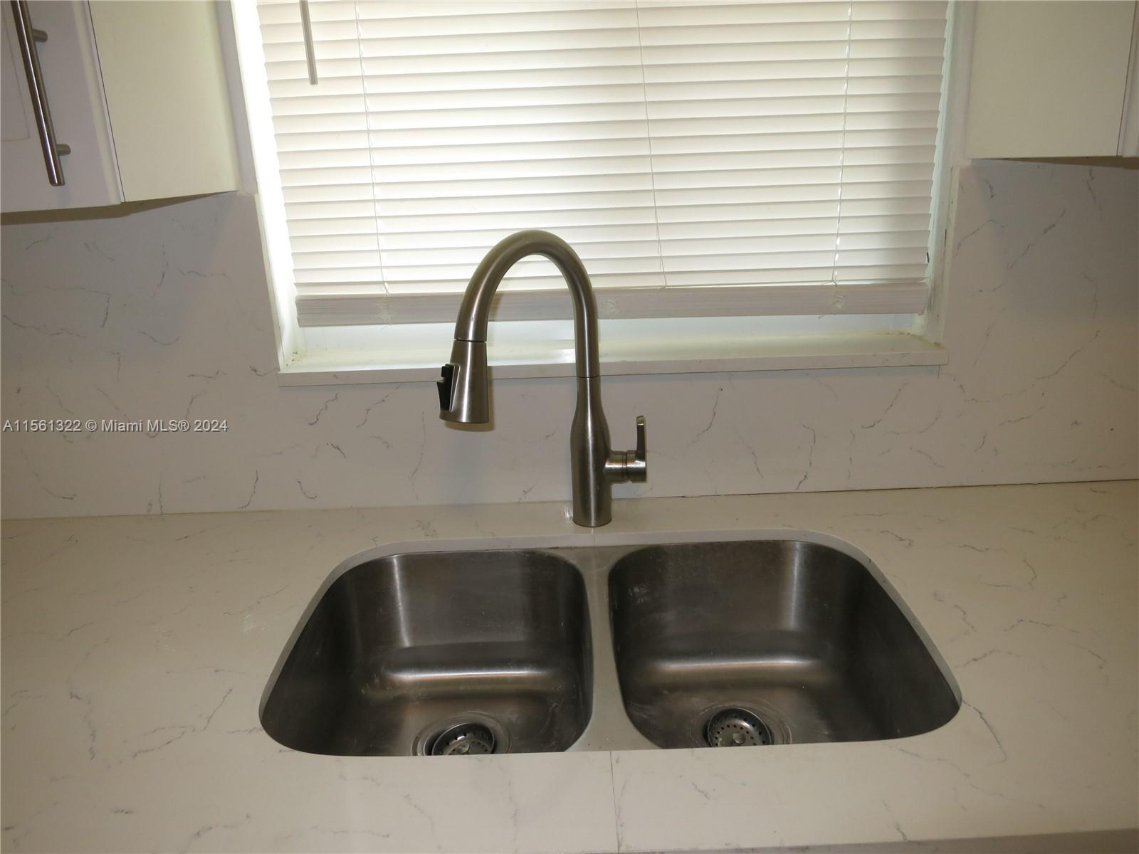 715 NE 4th Ct, Hallandale Beach, Florida 33009, 2 Bedrooms Bedrooms, ,2 BathroomsBathrooms,Residential,For Sale,715 NE 4th Ct,A11561322