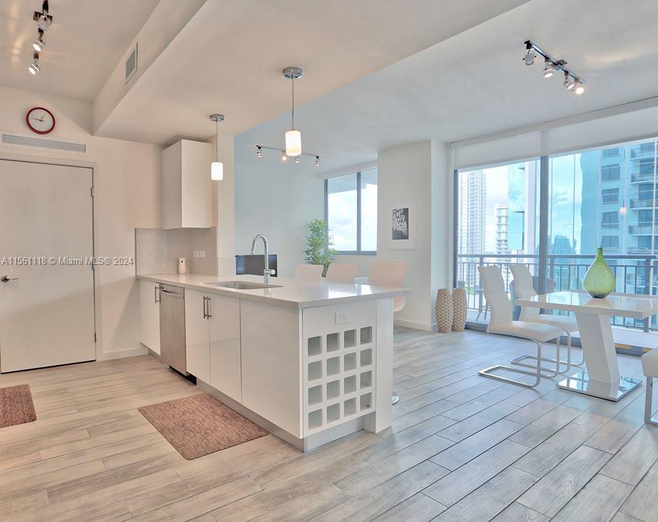 ****Minimum 6 months**** "Nine at Mary Brickell Village", live above all the action, one elevator away!!! Completely furnished. Beautiful modern kitchen, great walk-in closets and tile throughout. One acre amenities deck, BBQ, Club house, pool table, kids room. Easy to show and fast approvals!