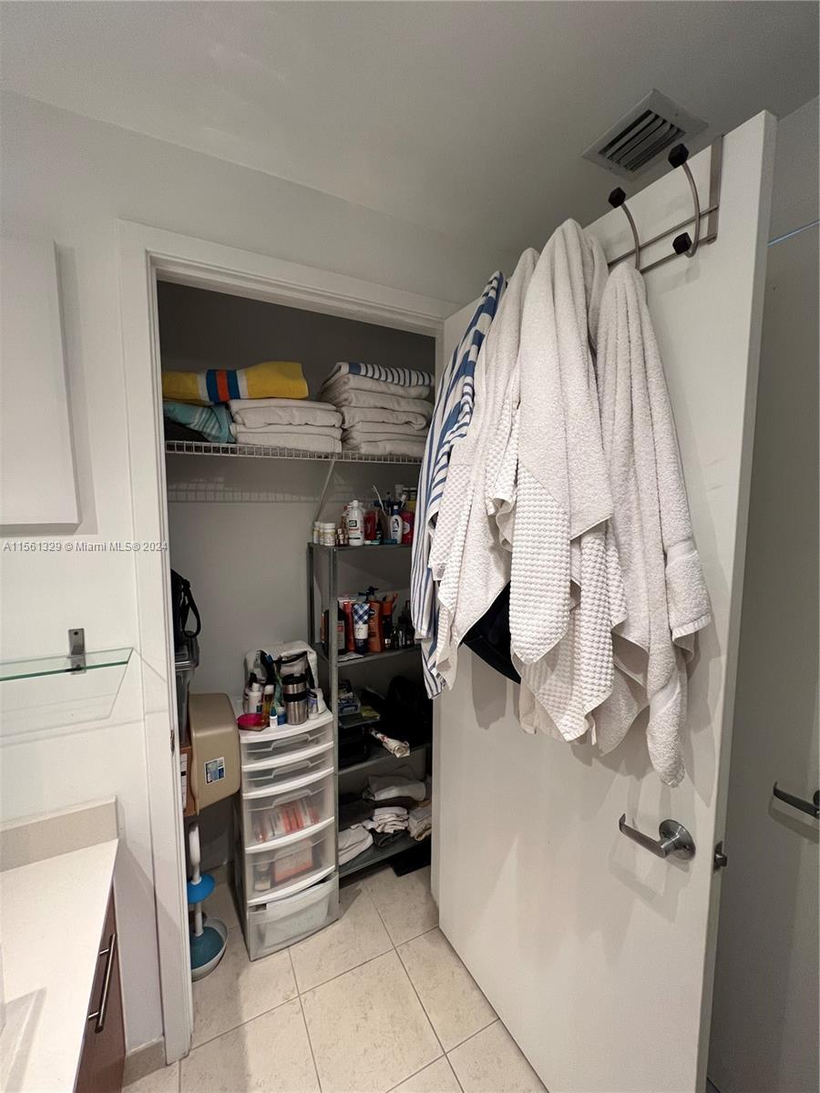 3301 NE 1st Ave H2613, Miami, Florida 33137, ,1 BathroomBathrooms,Residentiallease,For Rent,3301 NE 1st Ave H2613,A11561329