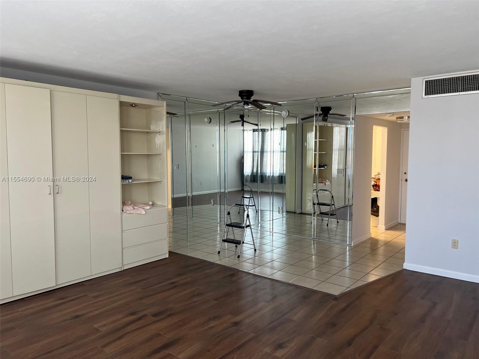 2899 Collins Ave 844, Miami Beach, Florida 33140, ,1 BathroomBathrooms,Residentiallease,For Rent,2899 Collins Ave 844,A11554690
