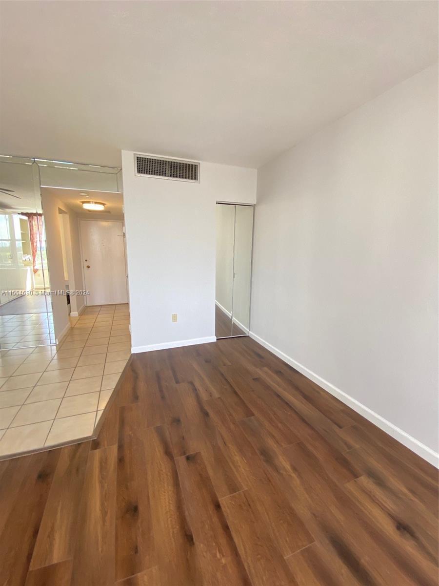 2899 Collins Ave 844, Miami Beach, Florida 33140, ,1 BathroomBathrooms,Residentiallease,For Rent,2899 Collins Ave 844,A11554690