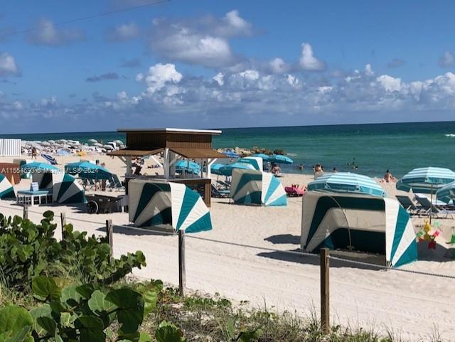 2899 Collins Ave 844, Miami Beach, Florida 33140, ,1 BathroomBathrooms,Residentiallease,For Rent,2899 Collins Ave 844,A11554690