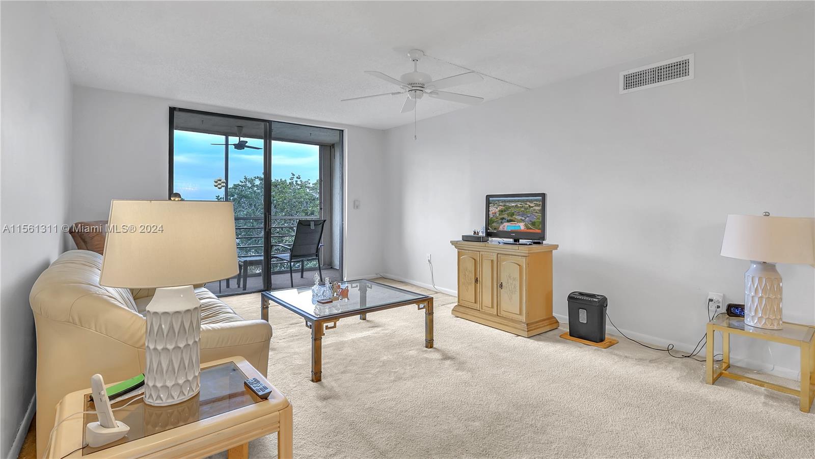 1810 N Lauderdale Ave 2415, North Lauderdale, Florida 33068, 2 Bedrooms Bedrooms, ,2 BathroomsBathrooms,Residential,For Sale,1810 N Lauderdale Ave 2415,A11561311