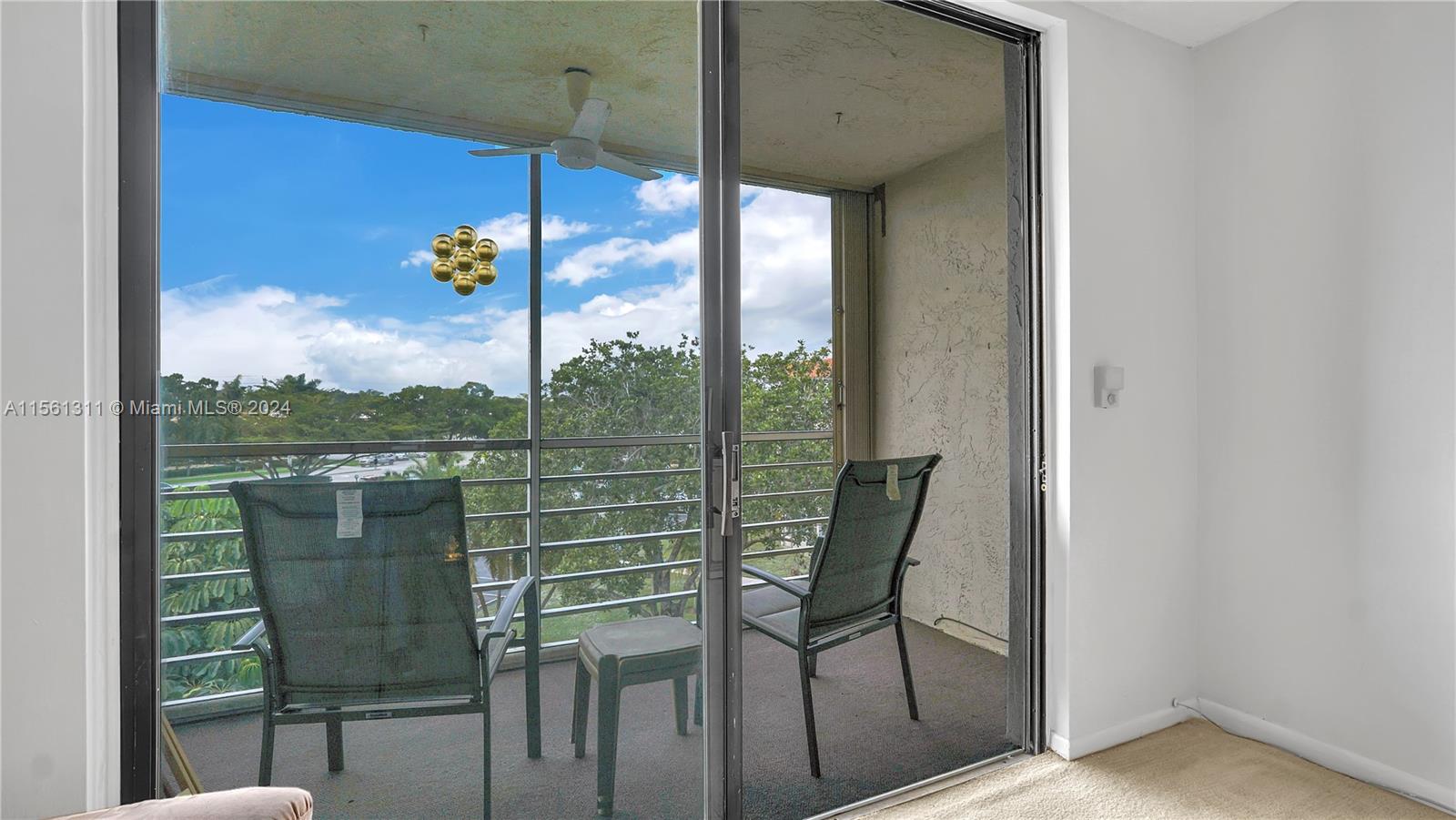 1810 N Lauderdale Ave 2415, North Lauderdale, Florida 33068, 2 Bedrooms Bedrooms, ,2 BathroomsBathrooms,Residential,For Sale,1810 N Lauderdale Ave 2415,A11561311