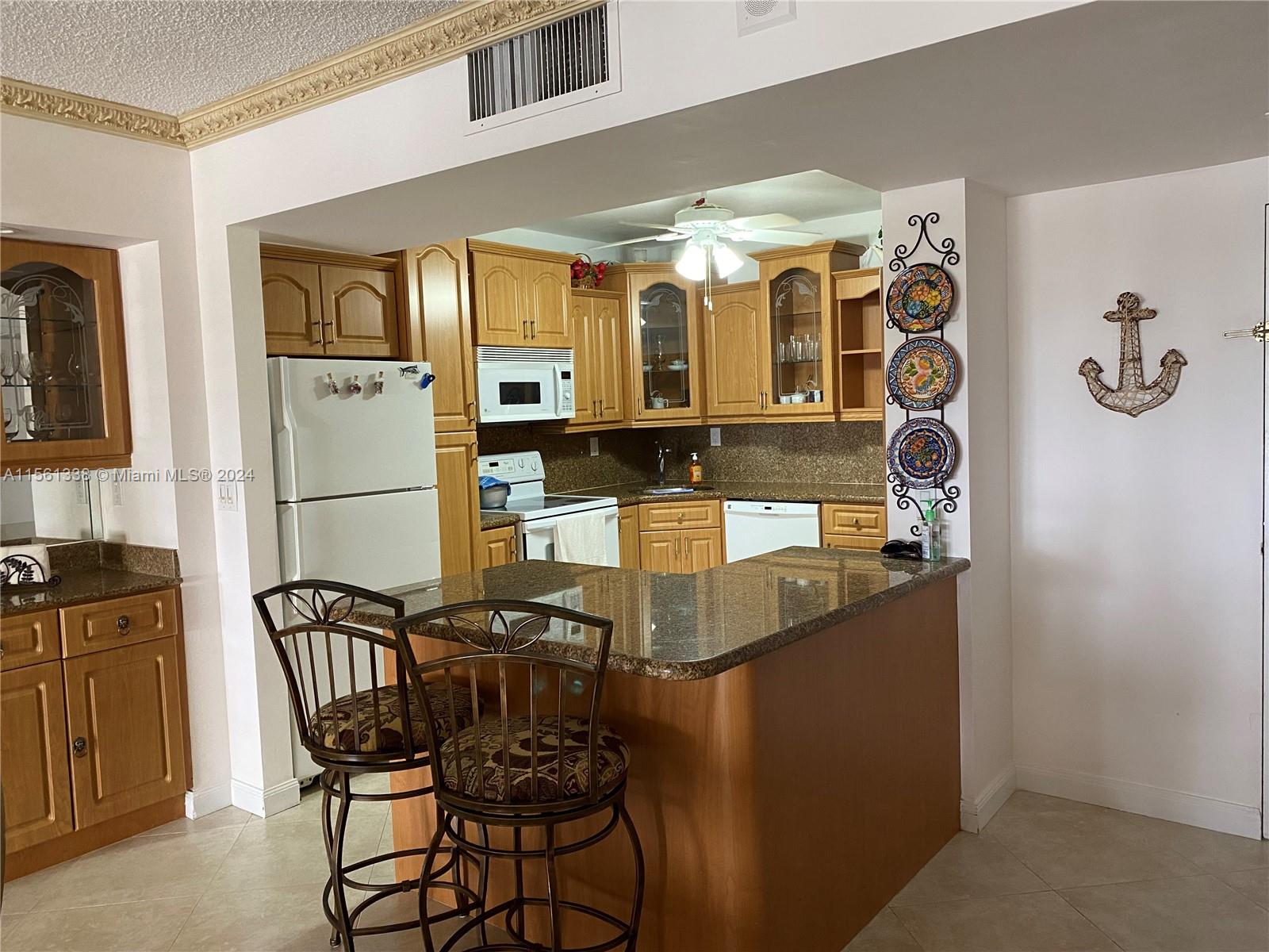 3725 S Ocean Dr 1427, Hollywood, Florida 33019, 2 Bedrooms Bedrooms, ,2 BathroomsBathrooms,Residentiallease,For Rent,3725 S Ocean Dr 1427,A11561338