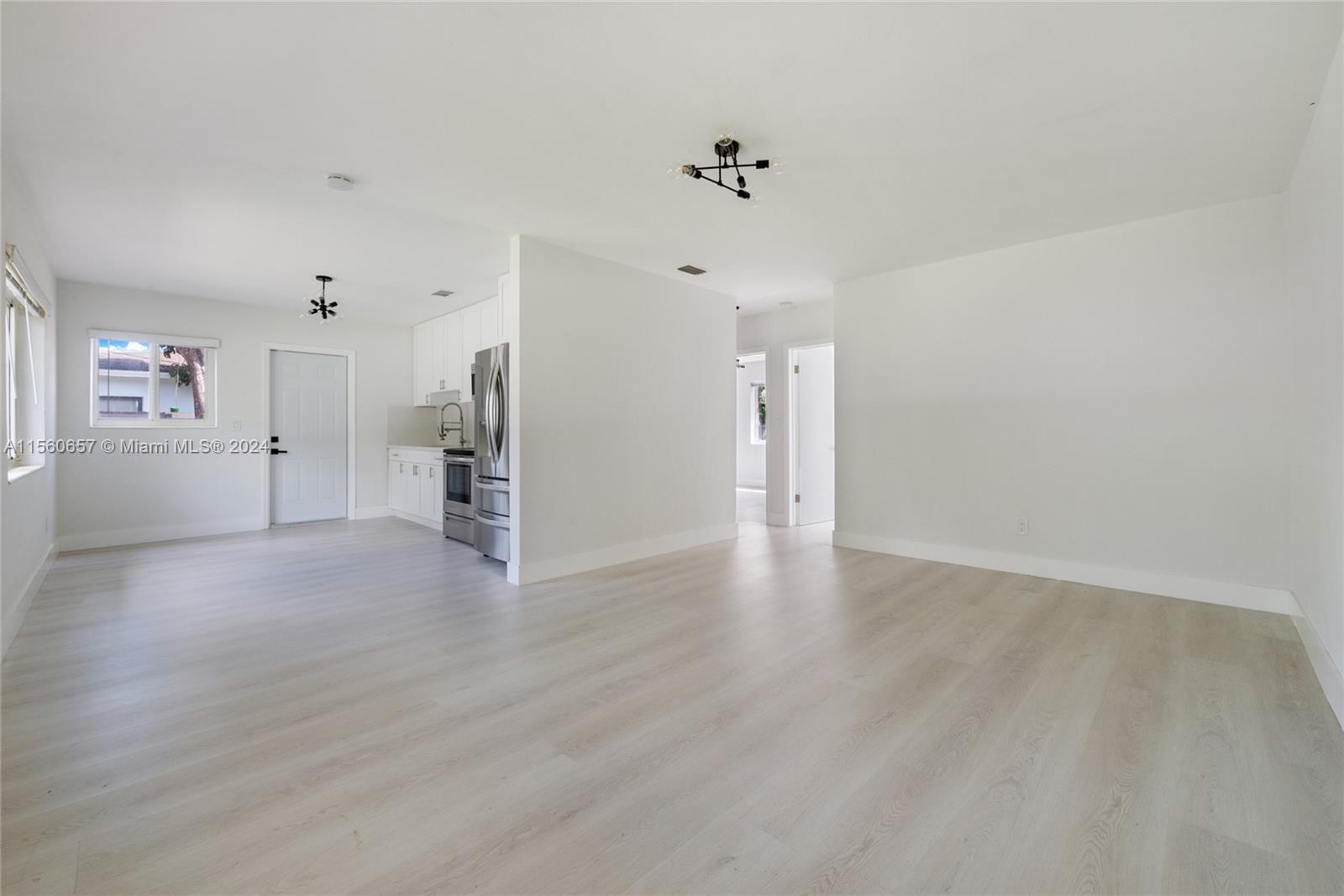 7361 SW 63 Ct 7361, South Miami, Florida 33143, 2 Bedrooms Bedrooms, ,1 BathroomBathrooms,Residentiallease,For Rent,7361 SW 63 Ct 7361,A11560657