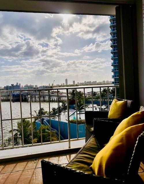 1865 79th St Cswy 7I, North Bay Village, Florida 33141, 1 Bedroom Bedrooms, ,1 BathroomBathrooms,Residential,For Sale,1865 79th St Cswy 7I,A11561321