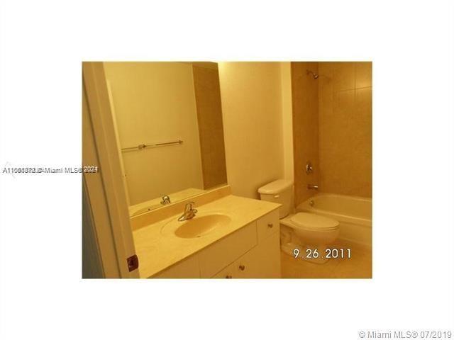 3818 SW 48th Ave 3818, Pembroke Park, Florida 33023, 2 Bedrooms Bedrooms, ,2 BathroomsBathrooms,Residentiallease,For Rent,3818 SW 48th Ave 3818,A11561373