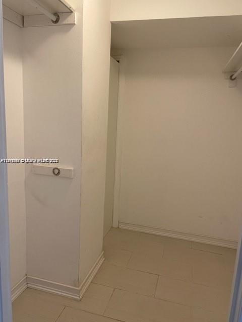 2500 Parkview Dr 1204, Hallandale Beach, Florida 33009, 1 Bedroom Bedrooms, ,1 BathroomBathrooms,Residentiallease,For Rent,2500 Parkview Dr 1204,A11561355