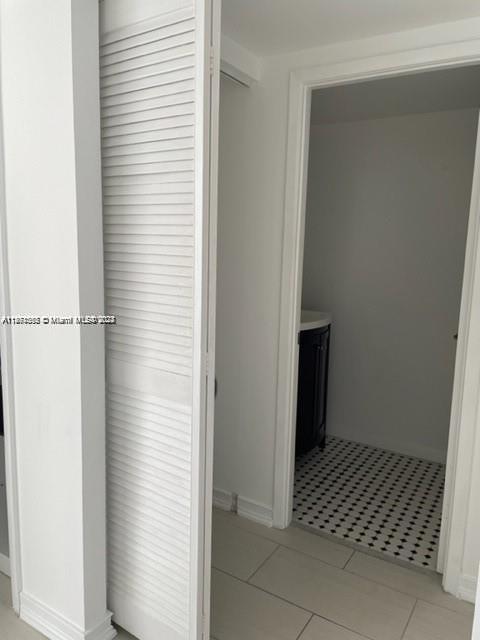 2500 Parkview Dr 1204, Hallandale Beach, Florida 33009, 1 Bedroom Bedrooms, ,1 BathroomBathrooms,Residentiallease,For Rent,2500 Parkview Dr 1204,A11561355