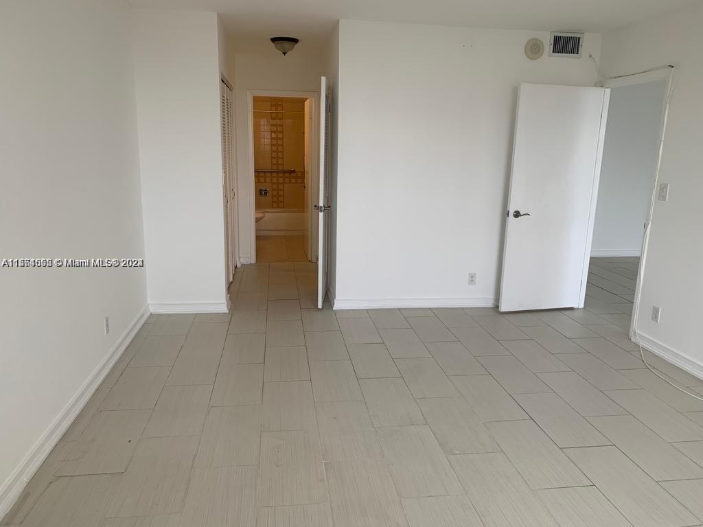 2500 Parkview Dr 1204, Hallandale Beach, Florida 33009, 1 Bedroom Bedrooms, ,1 BathroomBathrooms,Residentiallease,For Rent,2500 Parkview Dr 1204,A11561355