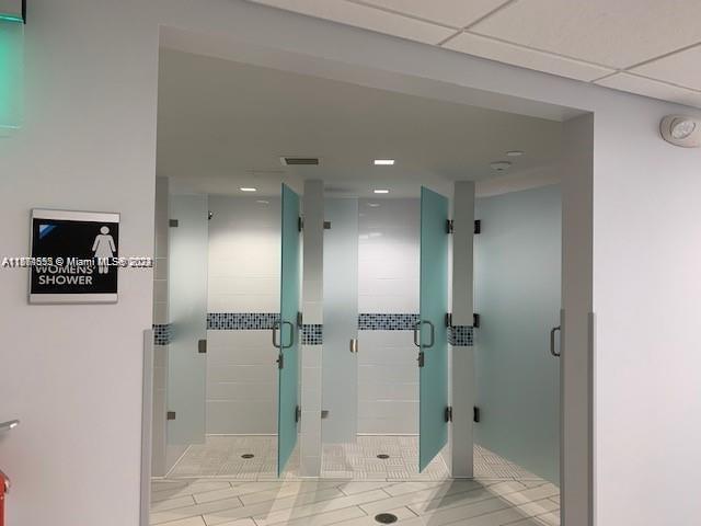 2500 Parkview Dr 1204, Hallandale Beach, Florida 33009, 1 Bedroom Bedrooms, ,1 BathroomBathrooms,Residentiallease,For Rent,2500 Parkview Dr 1204,A11561355