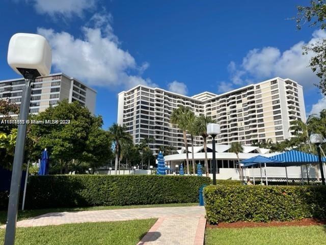 2500 Parkview Dr 1204, Hallandale Beach, Florida 33009, 1 Bedroom Bedrooms, ,1 BathroomBathrooms,Residentiallease,For Rent,2500 Parkview Dr 1204,A11561355