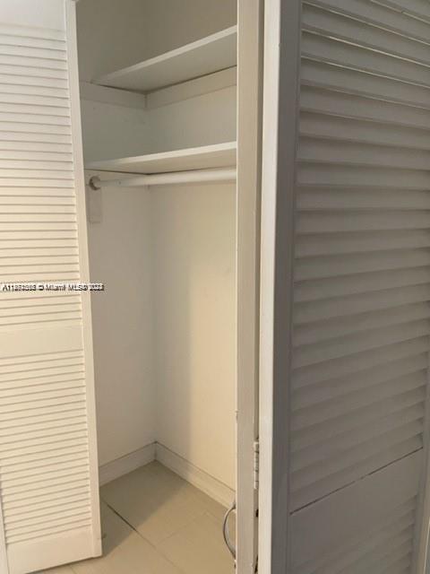 2500 Parkview Dr 1204, Hallandale Beach, Florida 33009, 1 Bedroom Bedrooms, ,1 BathroomBathrooms,Residentiallease,For Rent,2500 Parkview Dr 1204,A11561355