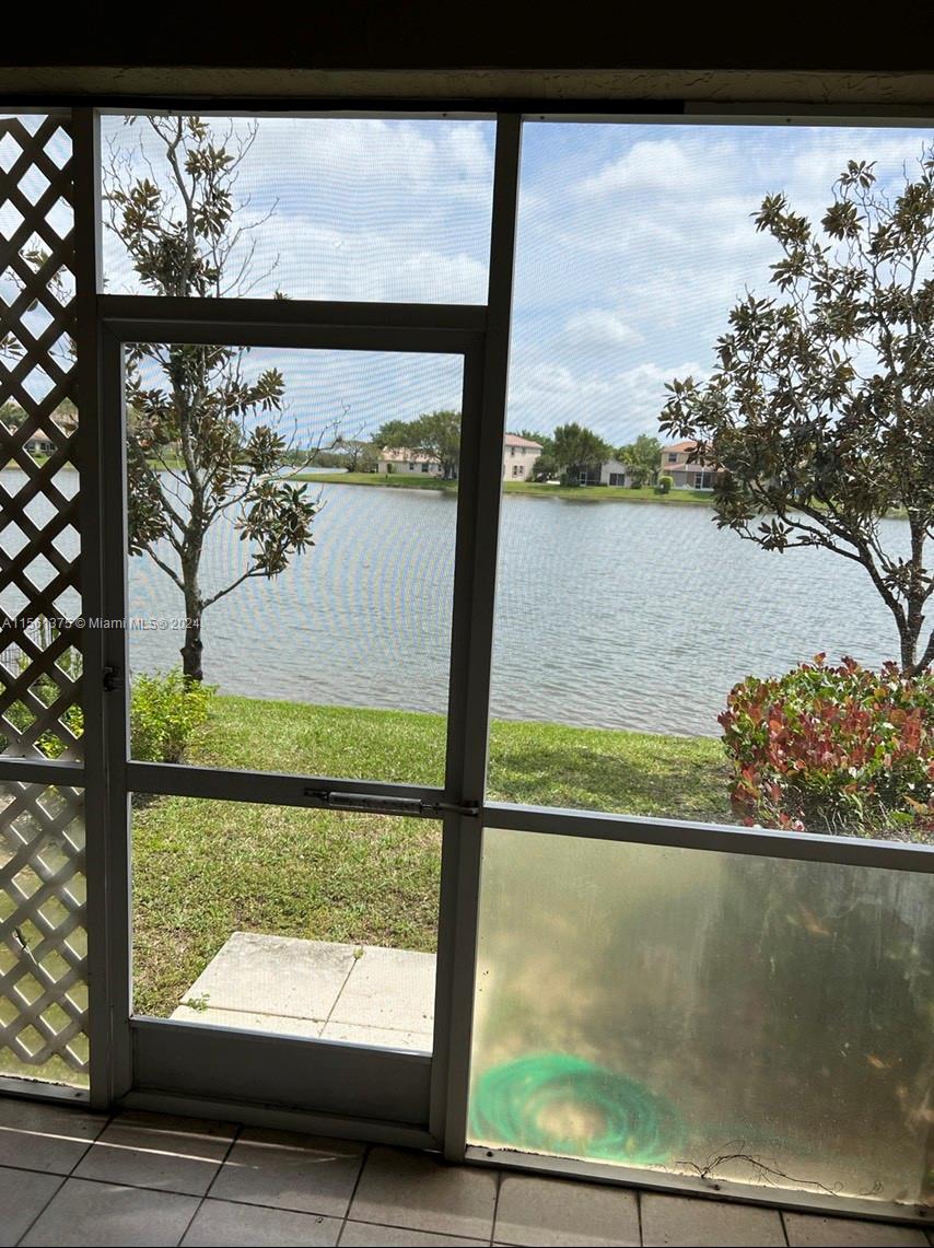 Pembroke Pines, Florida 33025, 2 Bedrooms Bedrooms, ,2 BathroomsBathrooms,Residentiallease,For Rent,A11561375