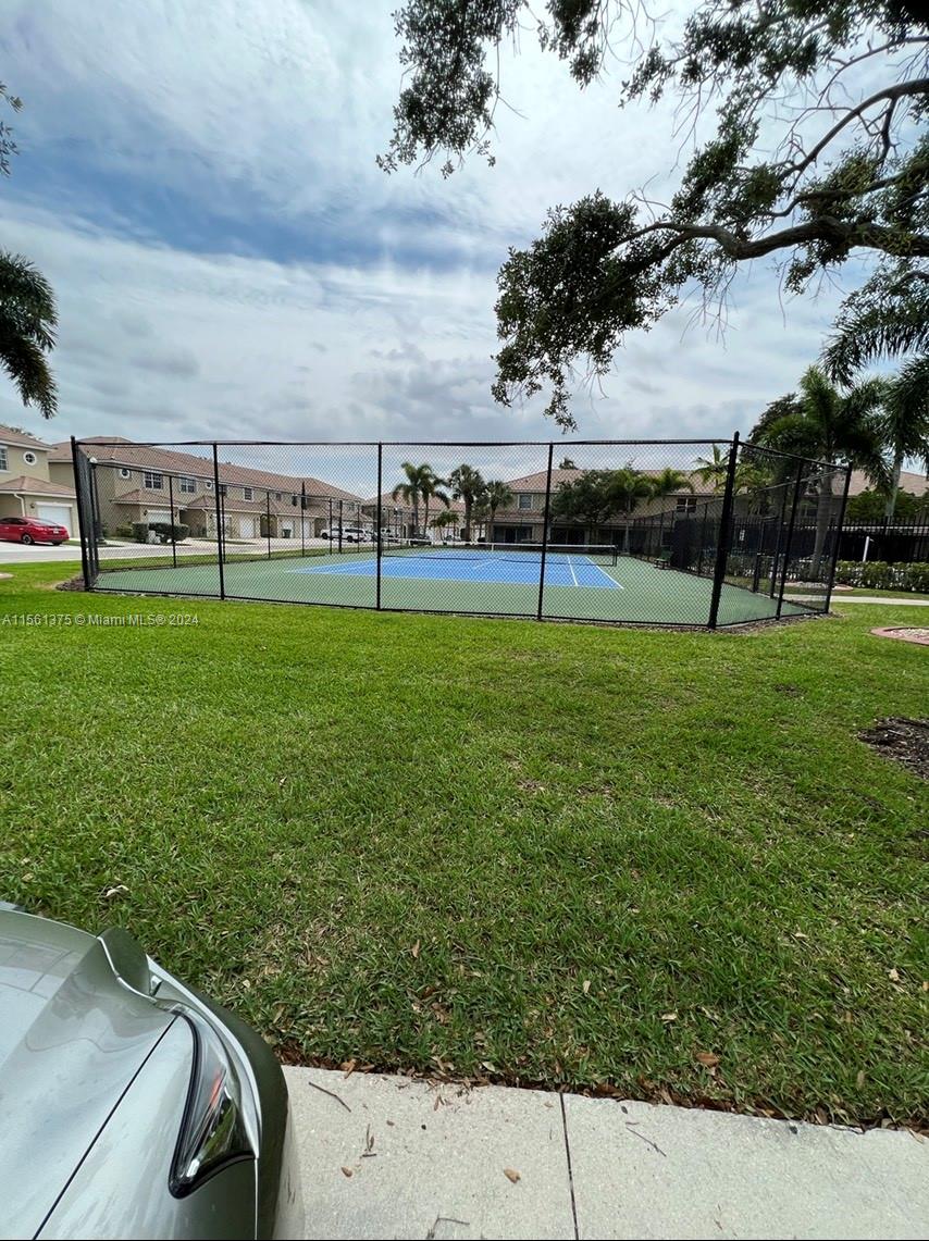 Pembroke Pines, Florida 33025, 2 Bedrooms Bedrooms, ,2 BathroomsBathrooms,Residentiallease,For Rent,A11561375