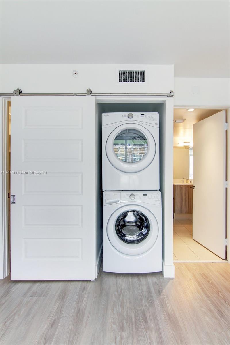 1756 N Bayshore Dr 16L, Miami, Florida 33132, 1 Bedroom Bedrooms, ,1 BathroomBathrooms,Residentiallease,For Rent,1756 N Bayshore Dr 16L,A11561414