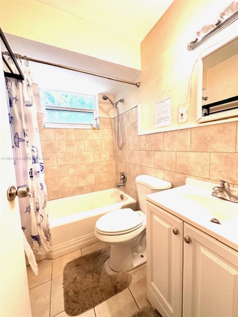 2826 Madison St, Hollywood, Florida 33020, 3 Bedrooms Bedrooms, ,2 BathroomsBathrooms,Residential,For Sale,2826 Madison St,A11561416