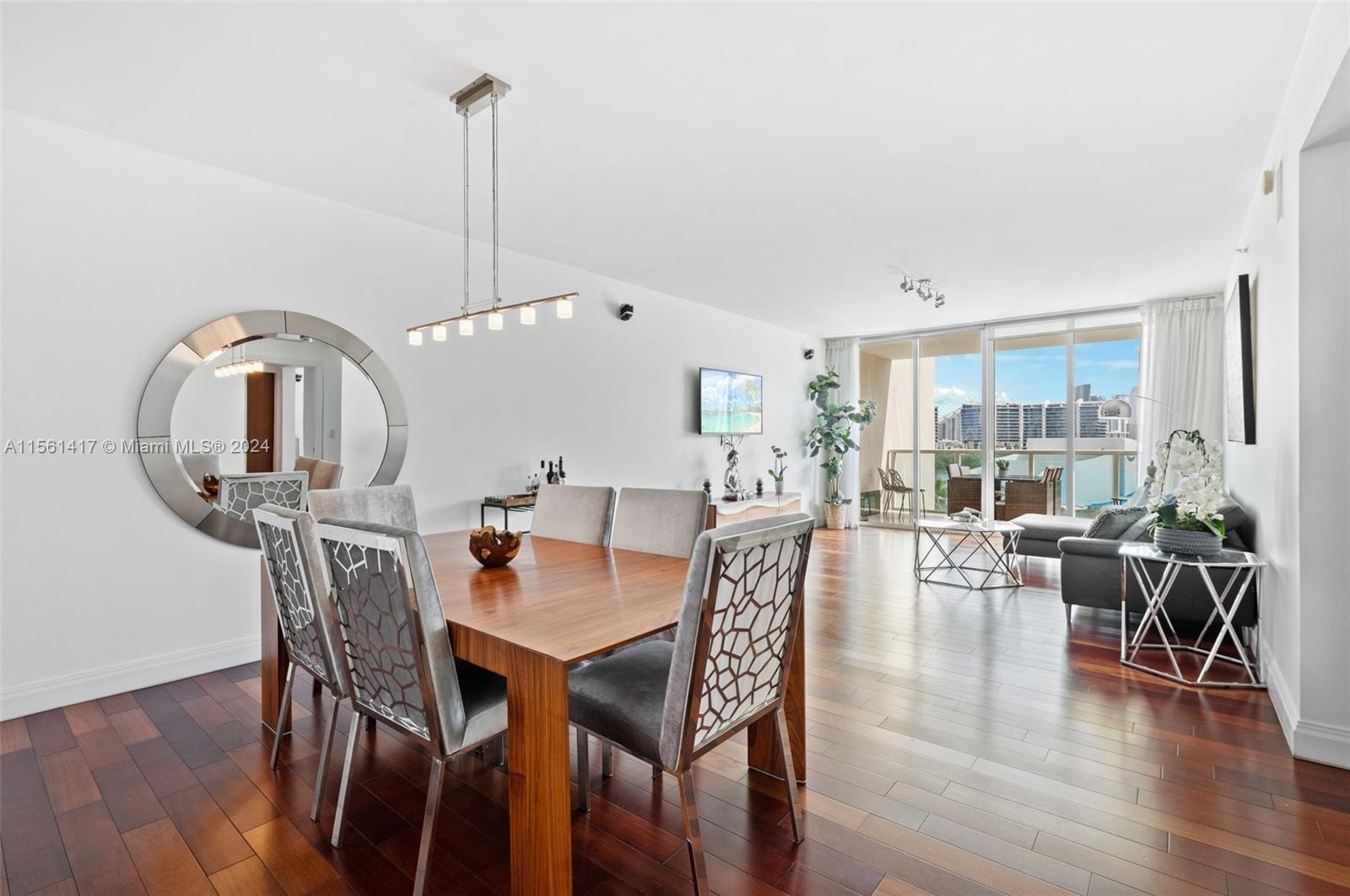 3330 NE 190th St 717, Aventura, Florida 33180, 2 Bedrooms Bedrooms, ,2 BathroomsBathrooms,Residential,For Sale,3330 NE 190th St 717,A11561417