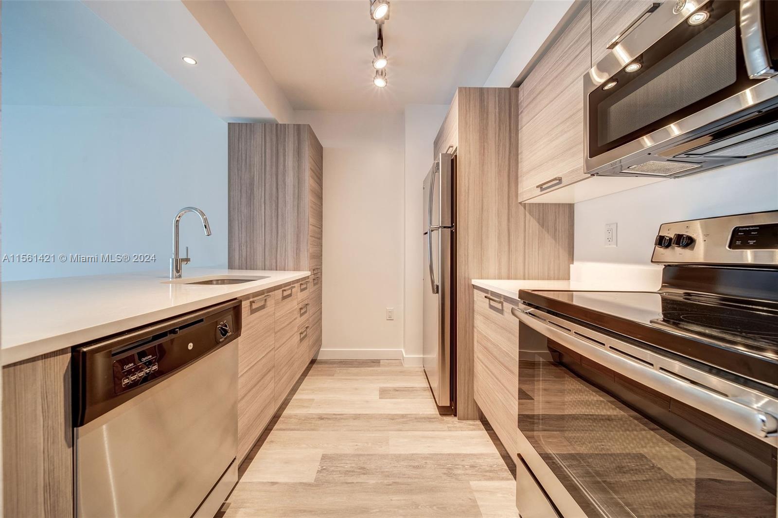 1756 N Bayshore Dr 26C, Miami, Florida 33132, 1 Bedroom Bedrooms, ,1 BathroomBathrooms,Residentiallease,For Rent,1756 N Bayshore Dr 26C,A11561421