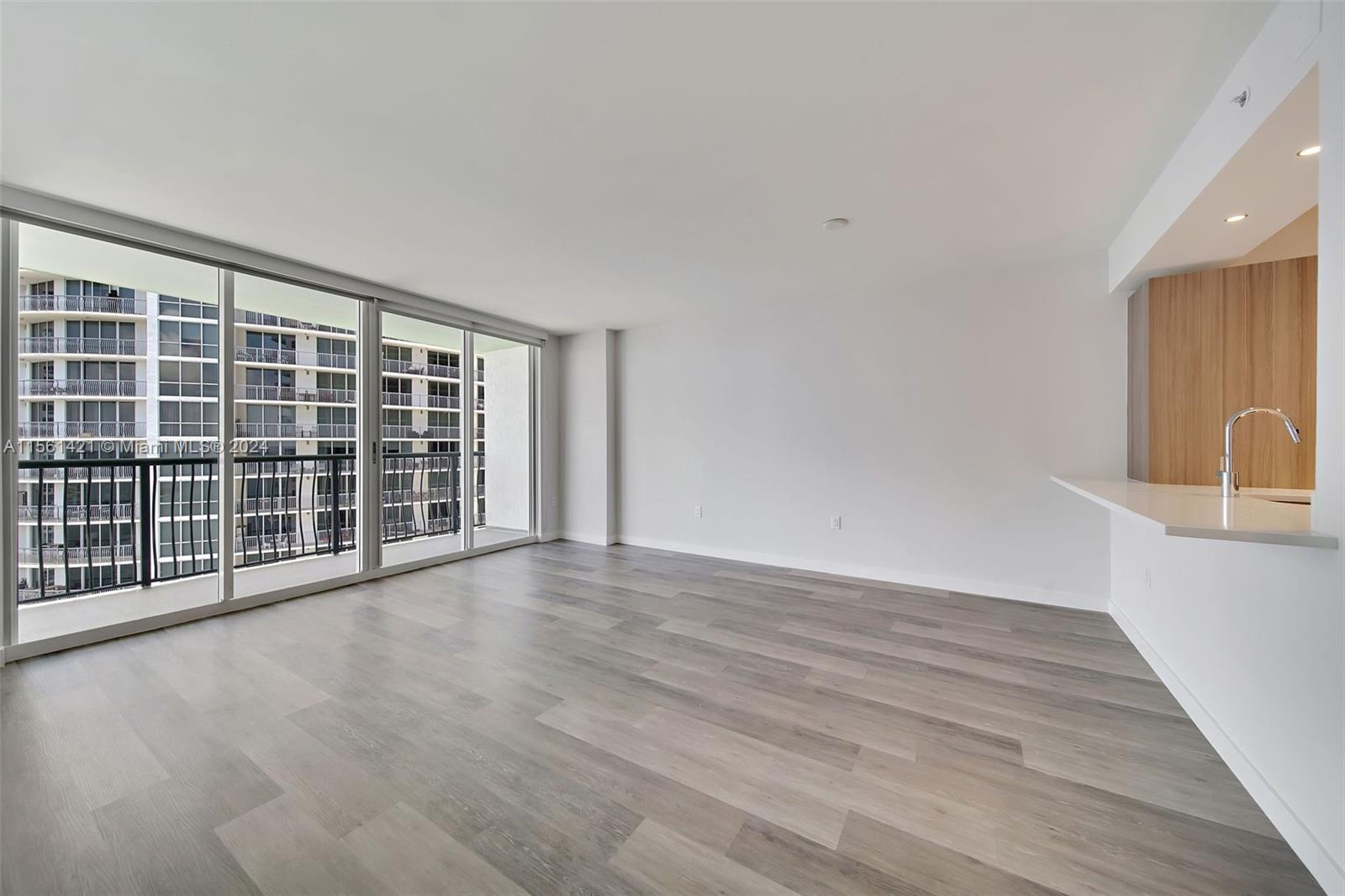 1756 N Bayshore Dr 26C, Miami, Florida 33132, 1 Bedroom Bedrooms, ,1 BathroomBathrooms,Residentiallease,For Rent,1756 N Bayshore Dr 26C,A11561421